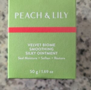 Peach & Lily Velvet Biome Smoothing Silky Ointment - Green